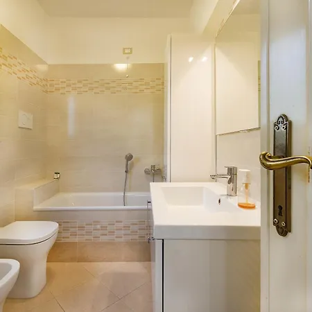 7 Ac P Vista Giardino Apartment