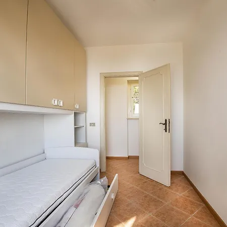 7 Ac P Vista Giardino Apartment Torri Del Benaco